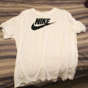 nike tee